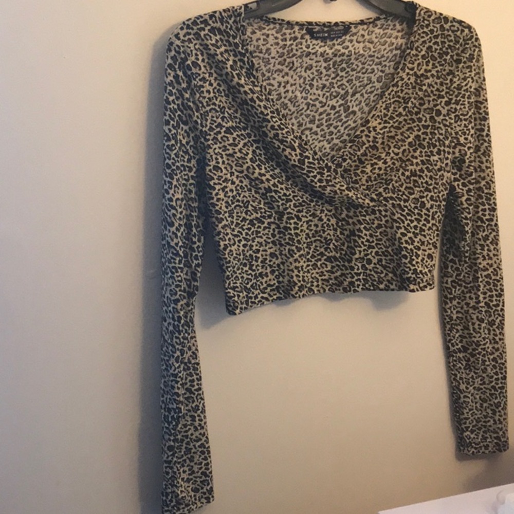 Cheater print long sleeve crop top